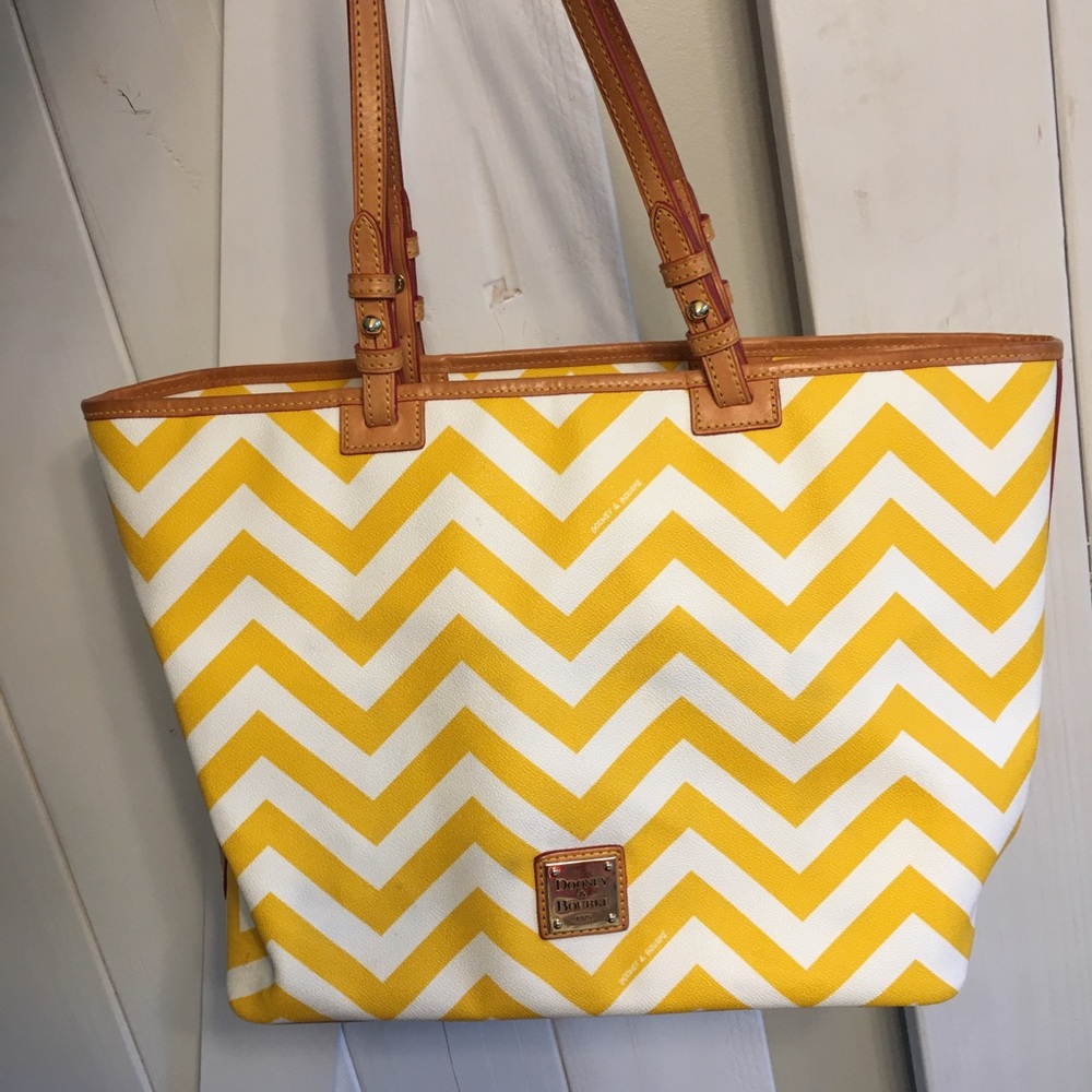 Dooney & Bourke purse